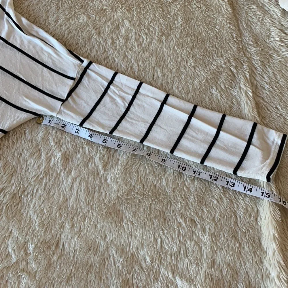 Hoodie Tee - Picture 15 of 16